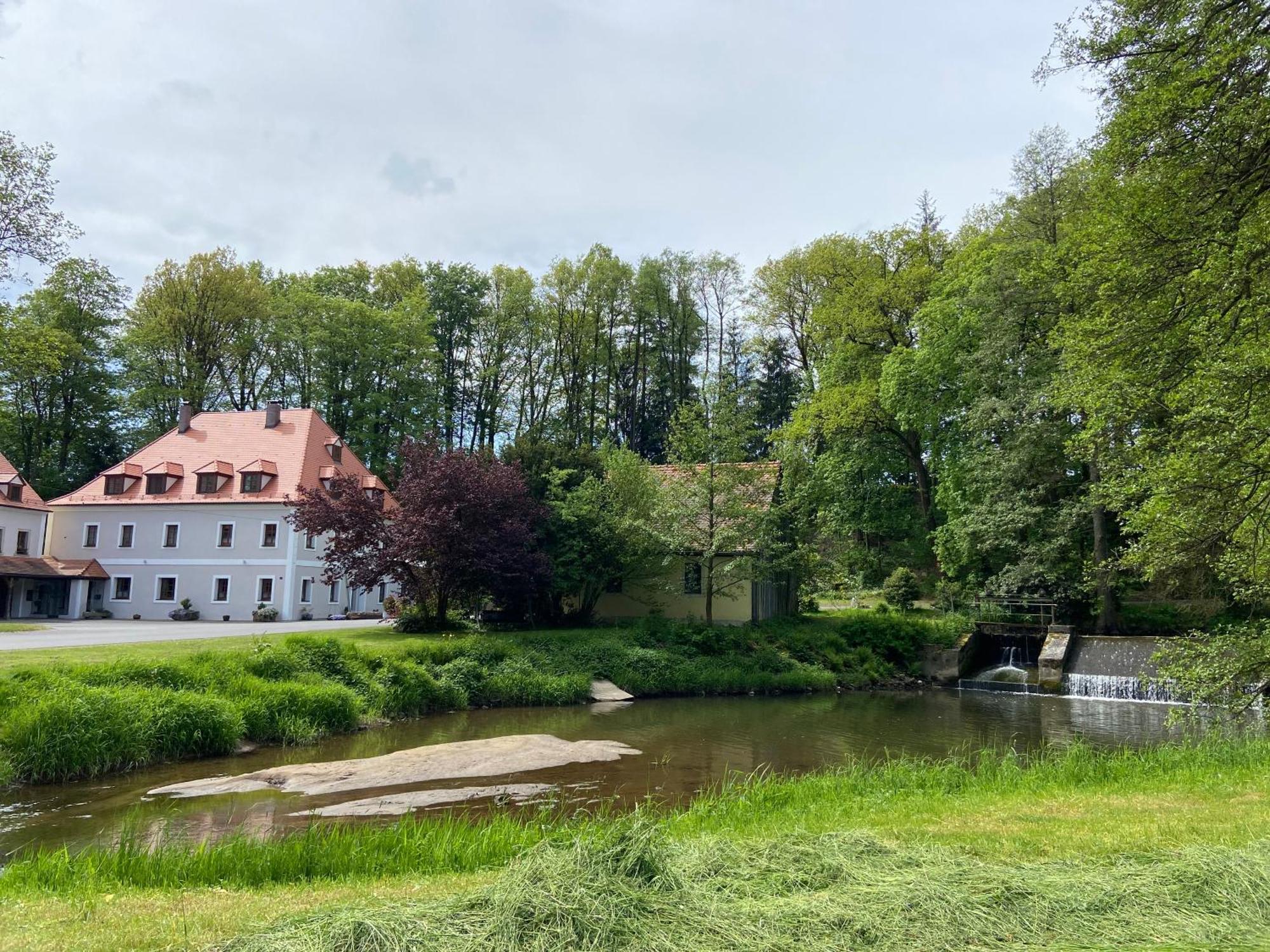 Landhotel Kahrmuehle Pressath 외부 사진